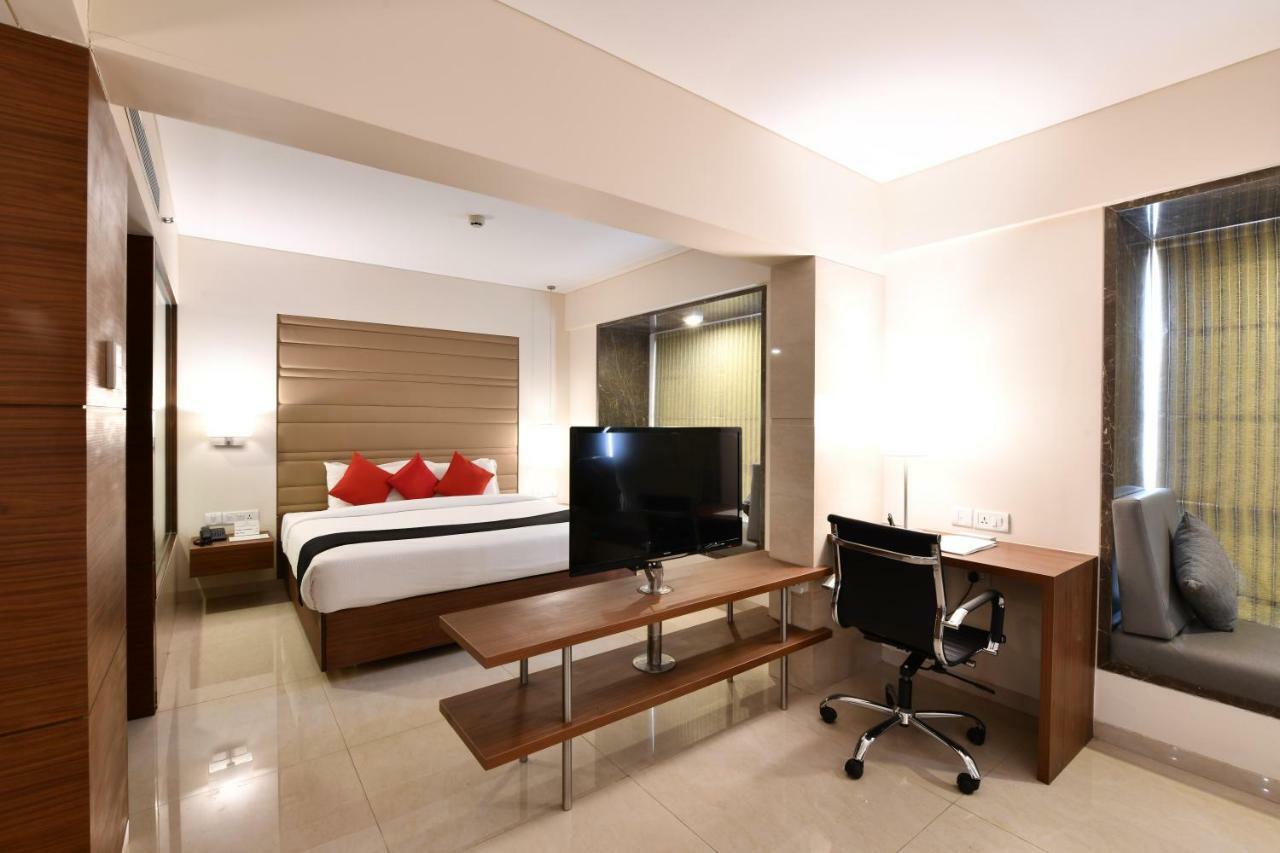 Krishna Palace Hotel - Ambernath Ambarnath Exterior photo